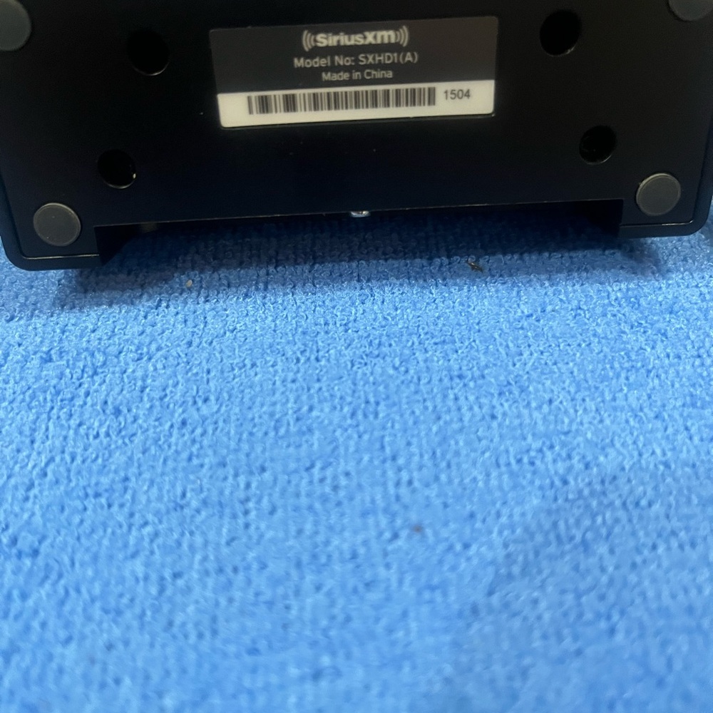 XM Radio with Home Kit - Picture 3 of 6